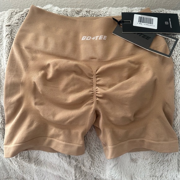 Bo+Tee Contour Lux Lift Shorts - Picture 2 of 5